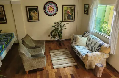 Casa duplex com 3 quartos sendo 1 suíte a venda no condomínio residencial alto dos pinheiros em juiz de fora