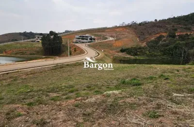 Lote plano com 300 metros quadrados a venda no condomínio estrela do lago em juiz de fora
