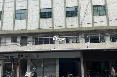 Loja comercial com 220m² para locação no centro de juiz de fora