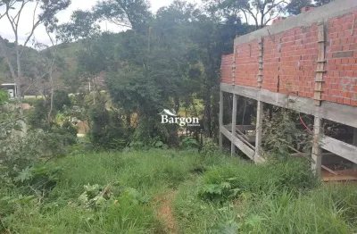 Terreno com 554 metros quadrados em Condomínio fechado a venda no Bairro Salvaterra em Juiz de Fora