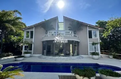 Casa com 6 suítes a venda na praia da ferradura em armação dos búzios - rj