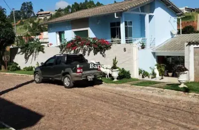 Casa com 3 suítes à venda no condomínio pomar da serra em juiz de fora