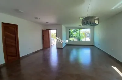 Casa linear com 3 suítes à venda no condomínio bosque do lago no bairro são pedro em juiz de fora