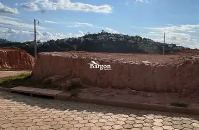 Terreno com 392m² à venda no bairro marilândia em juiz de fora