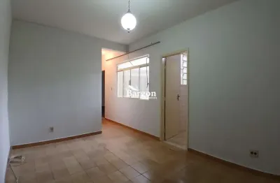 Apartamento 2 quartos com d.c.e, disponível para locação no bairro santa helena em juiz de fora mg.