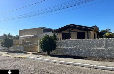 Casa com 2 quartos à venda no Pinheirinho, Criciúma 