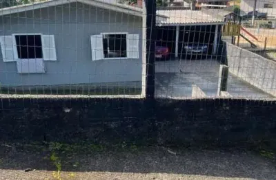 Casa com 2 quartos à venda na Vila Miguel, Criciúma  por R$ 240.000