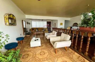 Casa ampla e aconchegante na freguesia jacarepaguá por r$ 760.000, com 4 quartos , 369 m², em terreno de 12x49 ( 588m²) na freguesia.