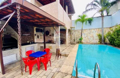 Casa com 4 quartos à venda, 309 m² por r$ 443.000 - bangu - rio de janeiro