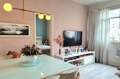 Charmoso quarto e sala com vaga no melhor de icaraí