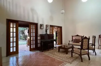 Casa alto padrão em jardim universitário, araras/sp