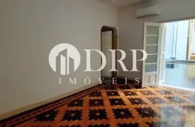 Apartamento com 2 quartos à venda na rua alberto torres, 125, cidade baixa, porto alegre por r$ 308.000
