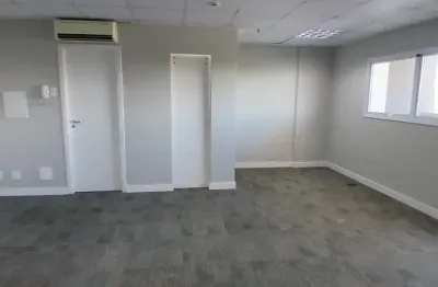 80 m² a 200 metros da estacao socorro do trem da cptm - predio com 99% de ocupacao