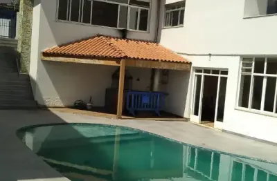 Casa com piscina e 6 vagas -  magnífica residência à venda no jardim prudência – conforto, elegância e excelente localização!