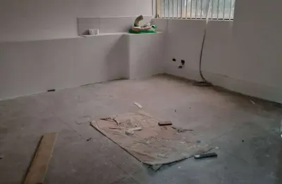 Excelente salão versátil com 240m² de vão livre! osasco
