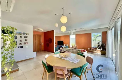 Moderna casa com 4 suítes, living integrado e gourmet!