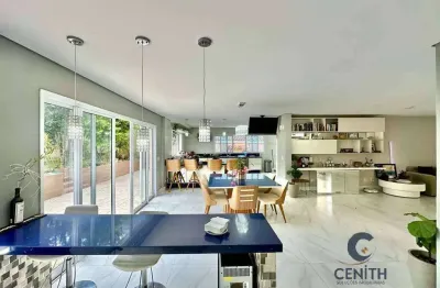 Imóvel de alto padrão com 3 suítes, living para 6 ambientes, climatizada!