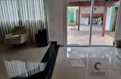 Excelente casa com 3 dorms/2sts, churrasqueira, piscina! 355 m², à venda.