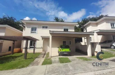 Maravilhosa casa com 4 dorms/2sts, lareira, living integrado!