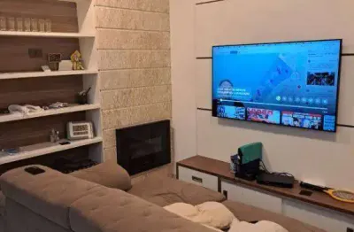 Sobrado com 3dorms/1suíte, quintal, churrasqueira! – viva vida