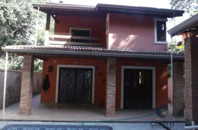 Casa com 3 dormitórios (1 suíte c/ hidro), churrasqueira, piscina - jandira