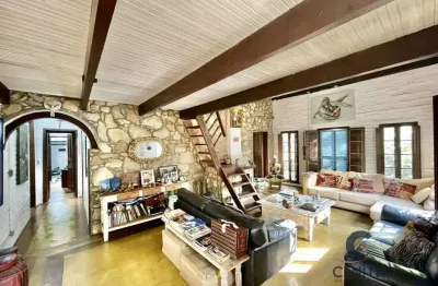 Casa rústica, 90% térrea. lareira, gazebo, jardim, lazer, 440 m² - Embu