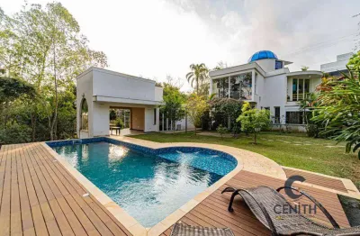 Casa com 260m2, 02 dormitórios, lazer, churrasqueira, piscina em condomínio