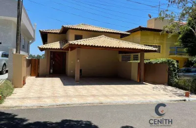 Linda casa em condomínio tranquilo – conforto e lazer! à venda, 300 m²