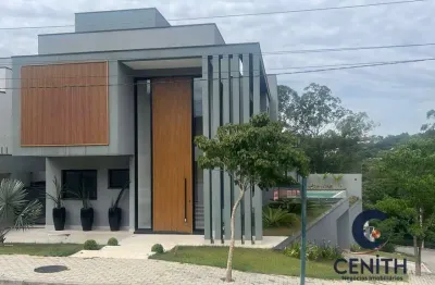 Casa de alto padrão com 4 suítes, piscina e área gourmet cond. são paulo ii