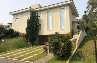 Linda casa em condomínio privilegiado – alto padrão e sofisticação