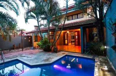 Excelente casa com 3 dorms/1sts, integrada, gourmet na granja viana!