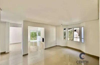 Casa com 4 dorms à venda – aconchegante e totalmente integrada à natureza