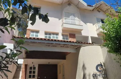 Casa em condomínio fechado na granja viana com 3 quartos e lazer completo!