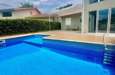 Linda Casa Térrea 240m2 4 Quartos/3 Suítes, Lazer Privativo - Granja Vianna