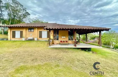 Casa Térrea  “Simple Chic'  Porteira Fechada, 2 Quartos - Paisagem Renoir