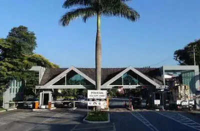 Terreno à venda com leve aclive no condomínio são paulo ii – cotia