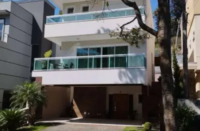 Imóvel com vista permanente para natureza no condomínio palm hills - cotia