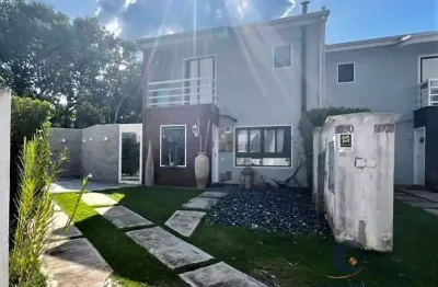 Casa com estilo americano e integração à natureza – jardim das paineiras