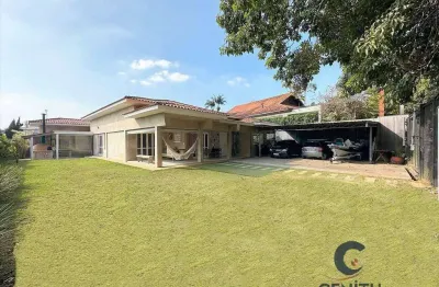 Casa semi-térrea em estilo rústico no condomínio passárgada a, cotia