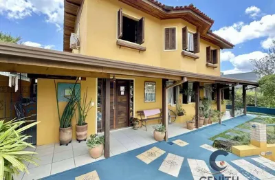 Casa rústica avarandada, jardim, vista! cond. nova higienópolis - jandira