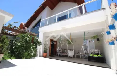 Casa com 4 quartos à venda na Sambura, 30, Balneario Sambura, Peruíbe