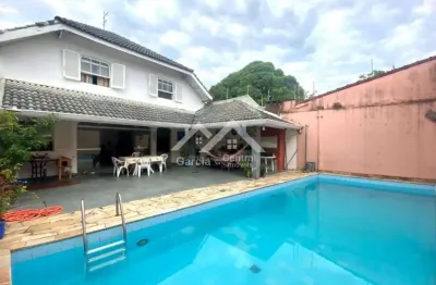 Casa com 4 quartos à venda na Centro, 10, Centro, Peruíbe