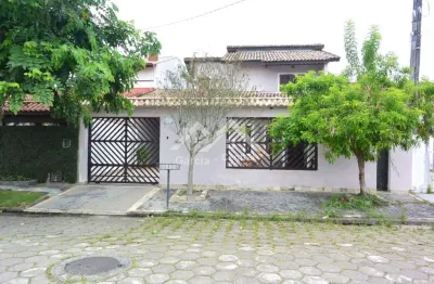 Casa com 5 quartos à venda na São João Batista, 11, Balneário São João Batista, Peruíbe