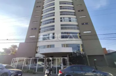Aluguel de apartamento padrão com 3 dormitórios no centro de são carlos