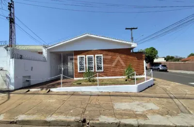 Casa comercial para alugar em são carlos - cidade jardim | 3 quartos | 1 banheiro
