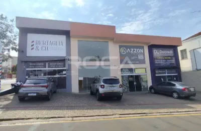 Sala comercial com mezanino e poço artesiano no centro de são carlos