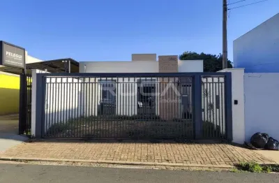 Espaço comercial no centro de são carlos. 4 salas, 2 banheiros, copa, 3 garagens.