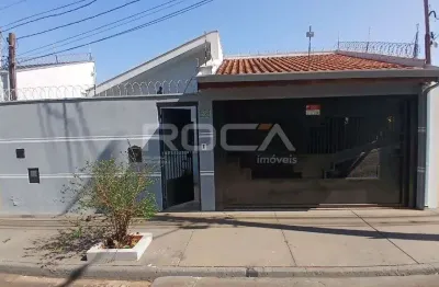 Casa padrão para alugar no jardim paulista, são carlos: 3 dormitórios e 2 vagas de garagem