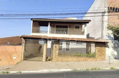 Casa padrão para alugar no jardim bandeirantes em são carlos
