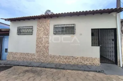 Casa com 2 quartos para alugar na Travessa Maria Stella Giannotti Savelli, 30, Centro, São Carlos